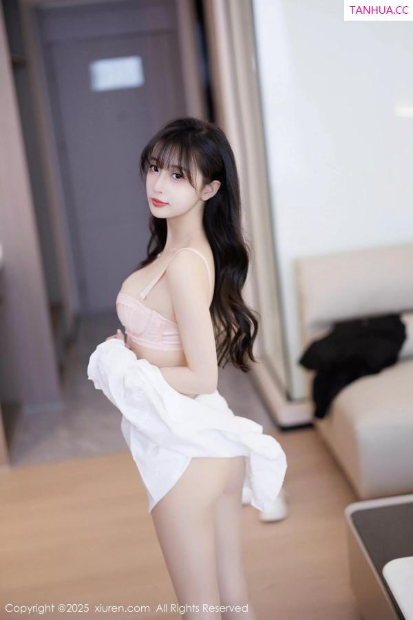   [XiuRen]高清写真图 2025.03.25 No.10067 樱桃小阑子 西安旅拍第29张图片